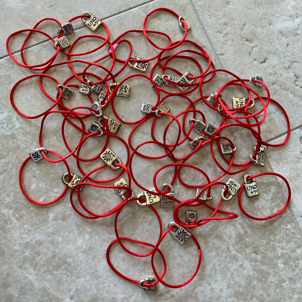Uno de 50 LARGE and SMALL Charms